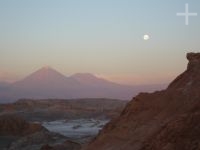 Atardecer en el Valle de la Luna, en el Desierto de Atacama, Chile