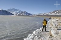 Pigua (Gonzalo Cristofani) on the "Quebrada del Agua" lagoon, near the Socompa pass and volcano (Argentina-Chile border), province of Salta, Argentina