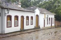 Casas no estilo colonial em Tiradentes, Minas Gerais Casas no estilo colonial em Tiradentes, Minas Gerais