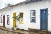 Casas no estilo colonial em Tiradentes, Minas Gerais Casas no estilo colonial em Tiradentes, Minas Gerais